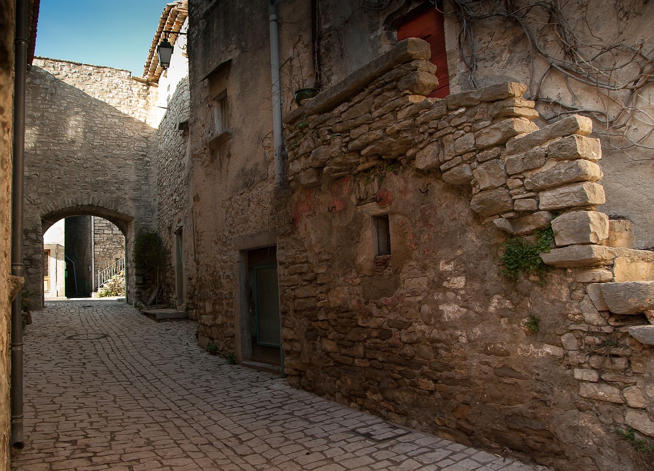 10 pueblos en la via hacia caceres para visitar en primavera 2