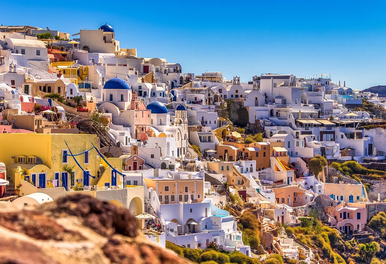 8 things to see and do in santorini with kids in 7 days